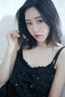 大胸年轻继拇电影